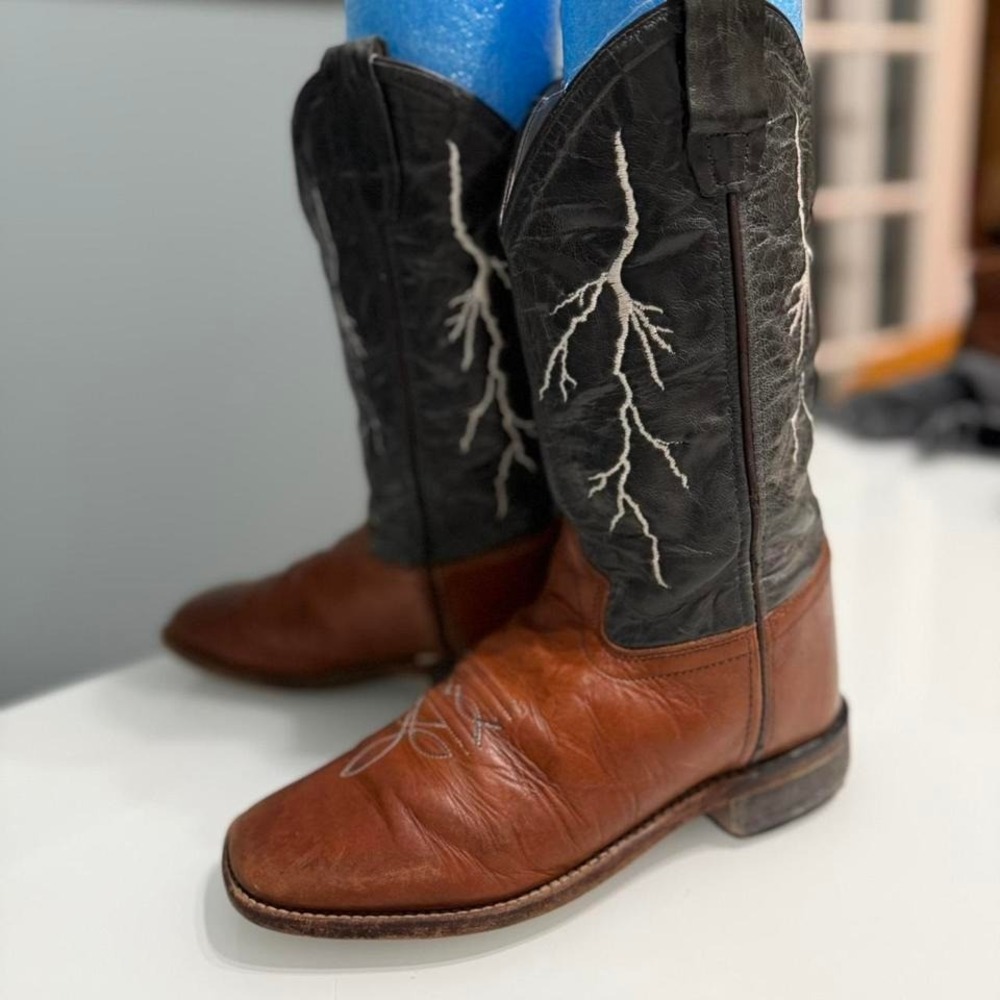 Cody James Brown Leather Western Boots | Lightning Stitch | Women's 6